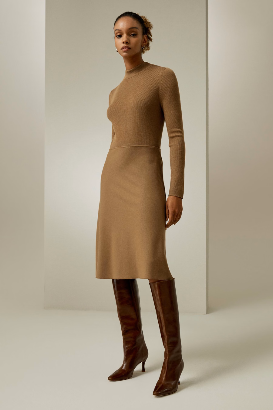 Schmal geschnittenes Wollkleid