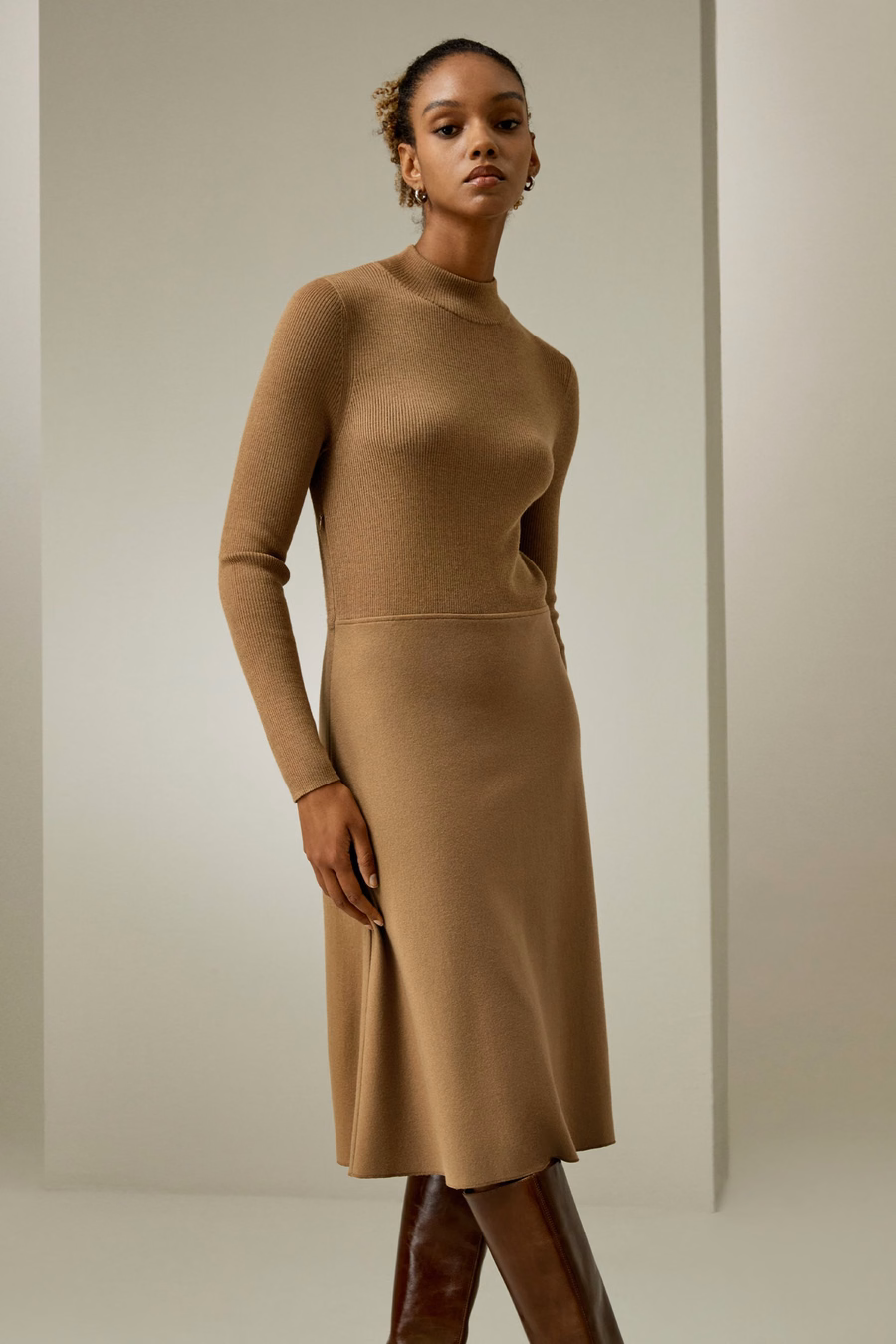 Schmal geschnittenes Wollkleid