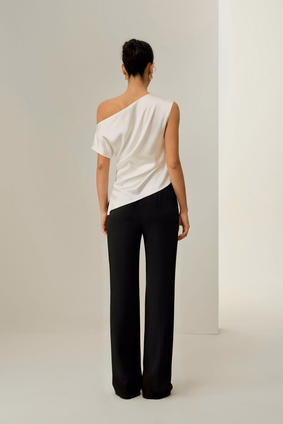 Stretch Charmeuse Asymmetrisches Top