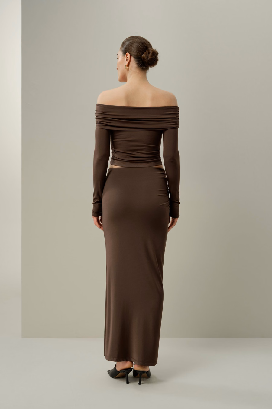 Seidenbreeze-Jersey Off-Shoulder Langarm-Top