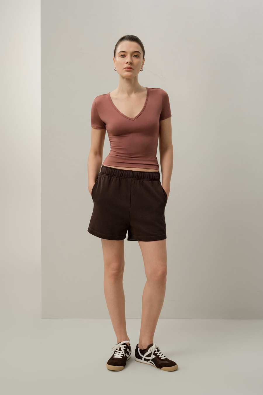 Seidenbrise Jersey V-Ausschnitt T-Shirt