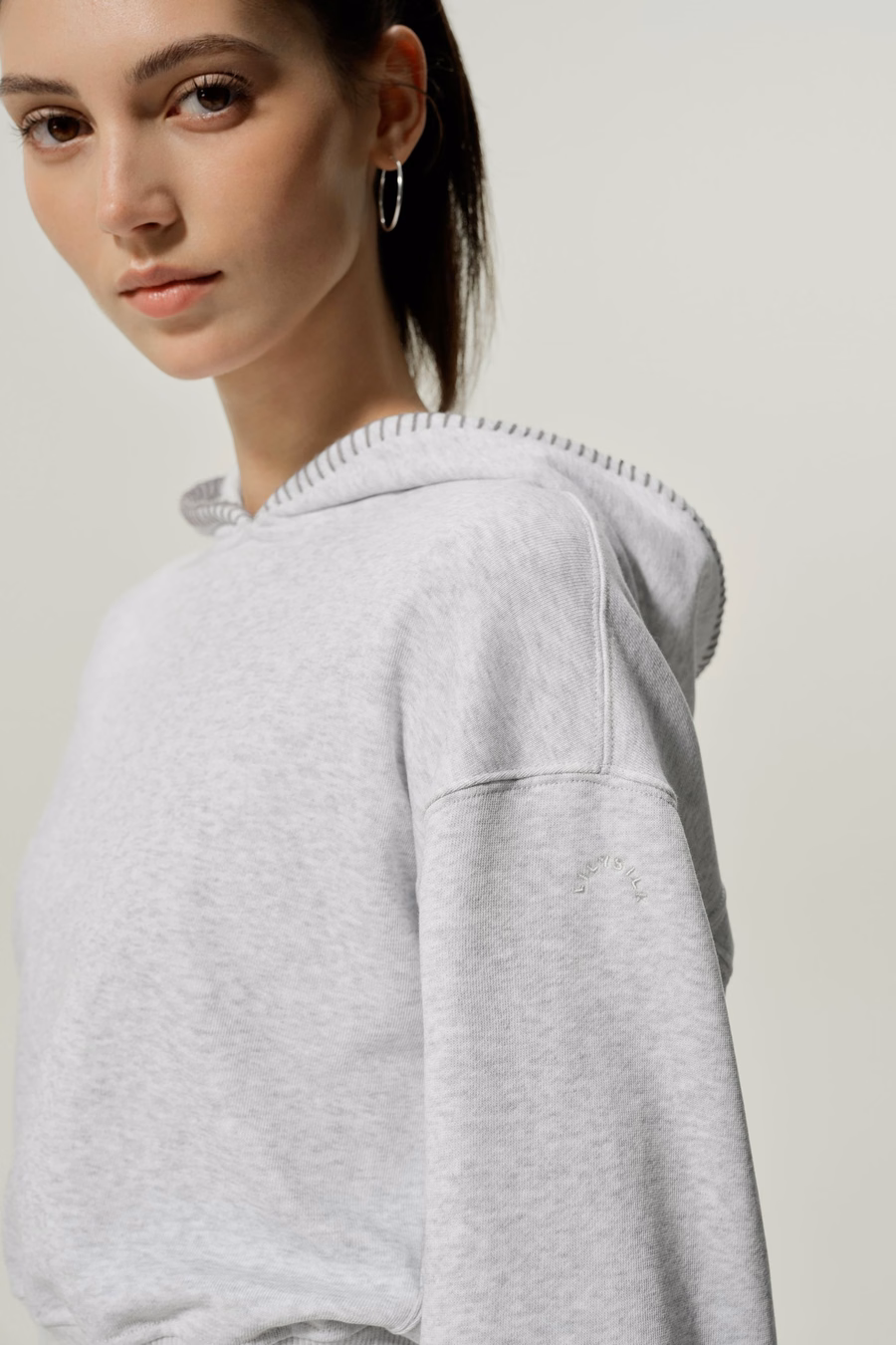 Seamflow Poise Pullover