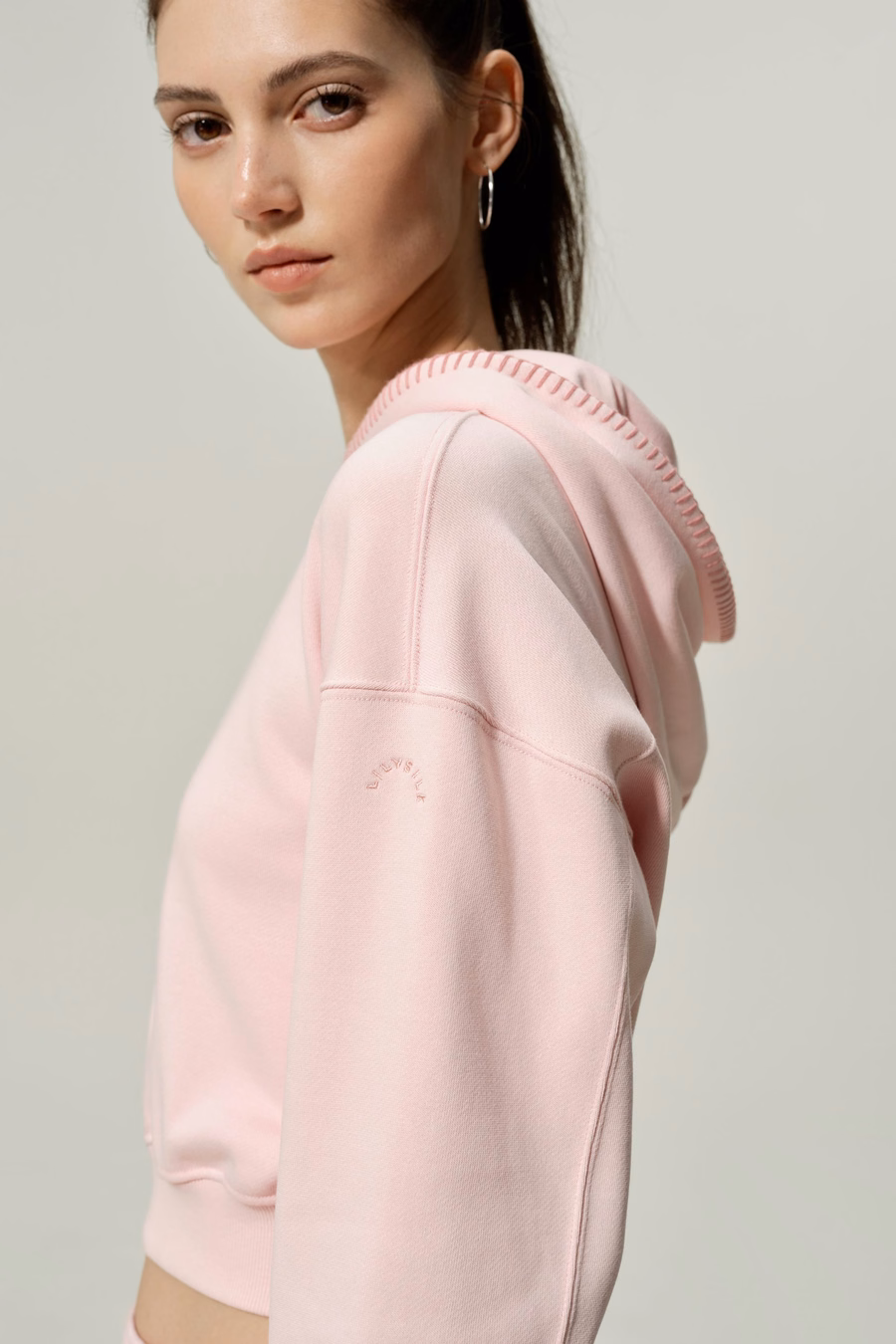 Seamflow Poise Pullover