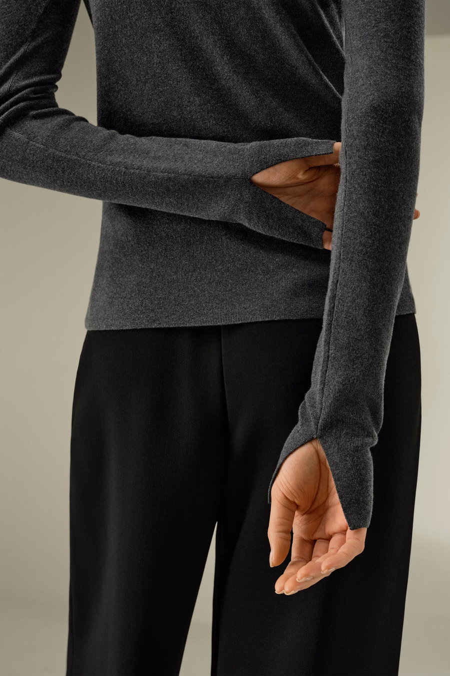 Schmal geschnittenes Seiden-Kaschmir-Pullover