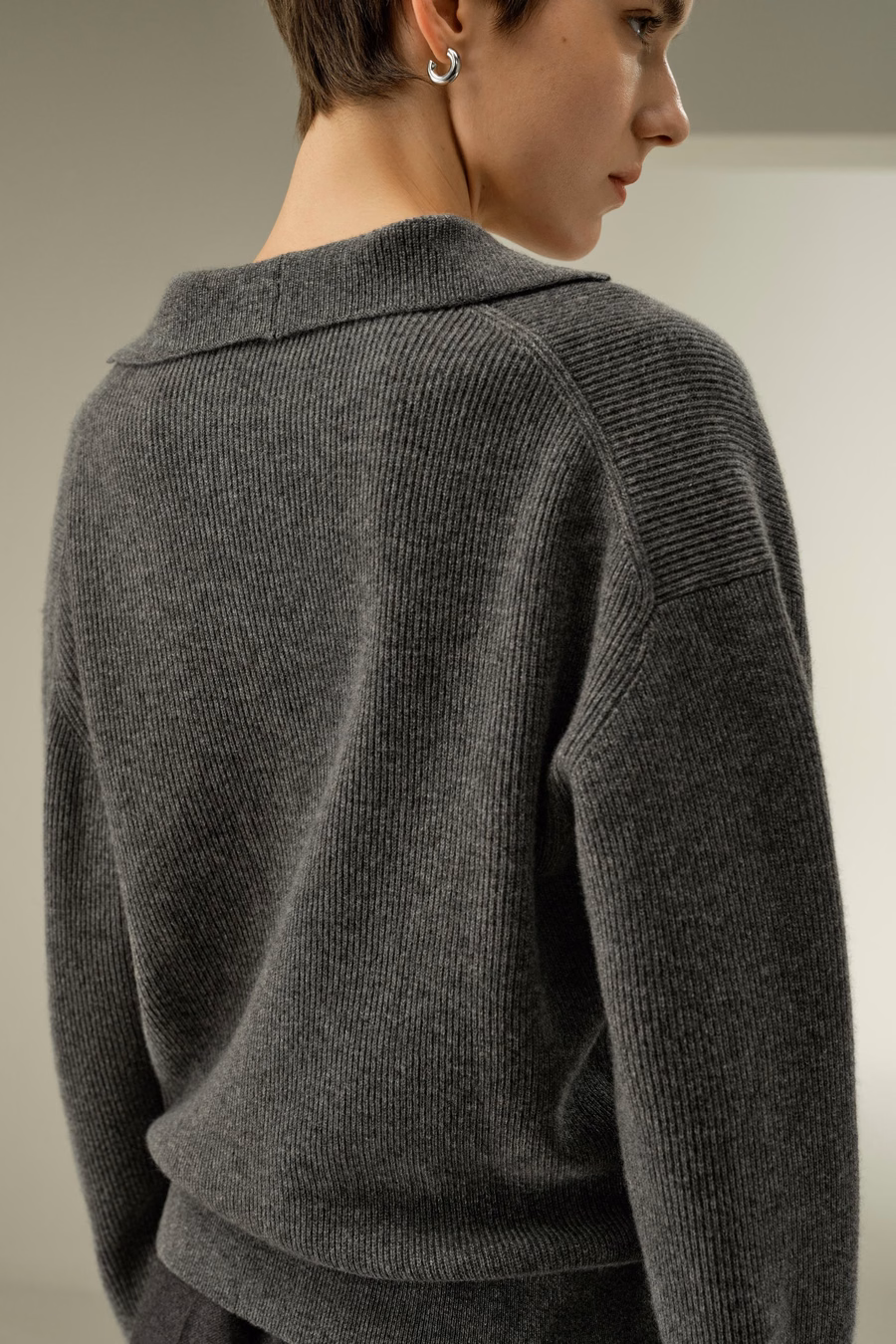 Gestrickter Kaschmir-Polo-Pullover