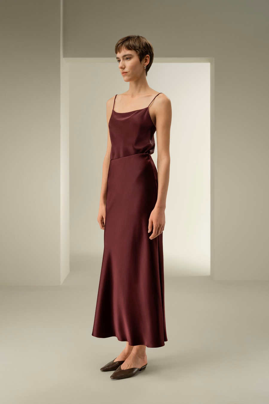Doppelt-gewebter Seidencharmeuse Maxikleid