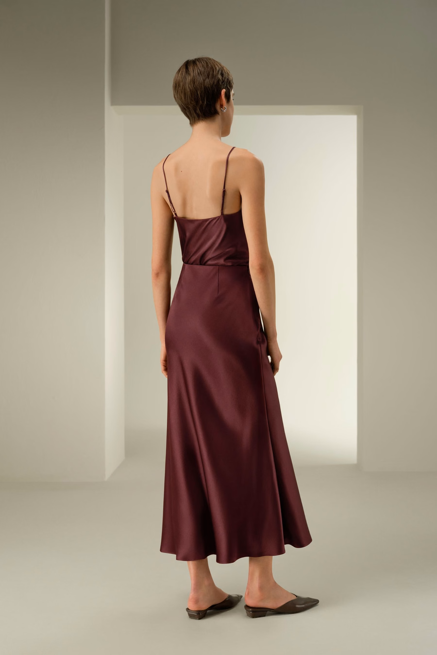 Doppelt-gewebter Seidencharmeuse Maxikleid