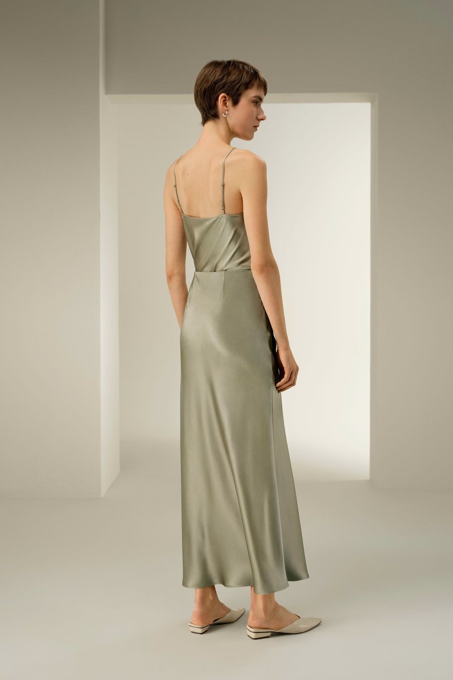 Doppelt-gewebter Seidencharmeuse Maxikleid
