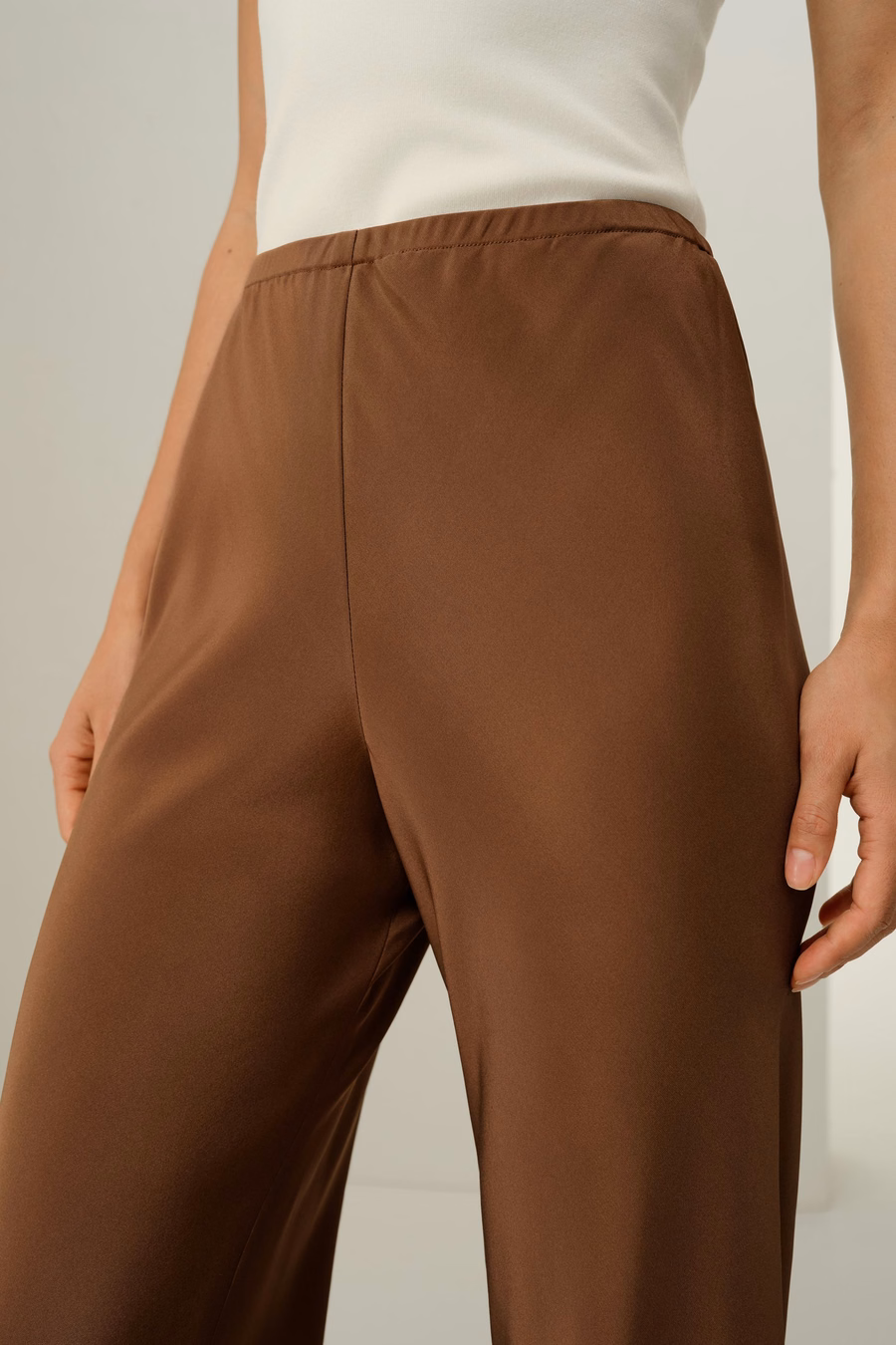 Bias Cut Straight Leg Seidenhose