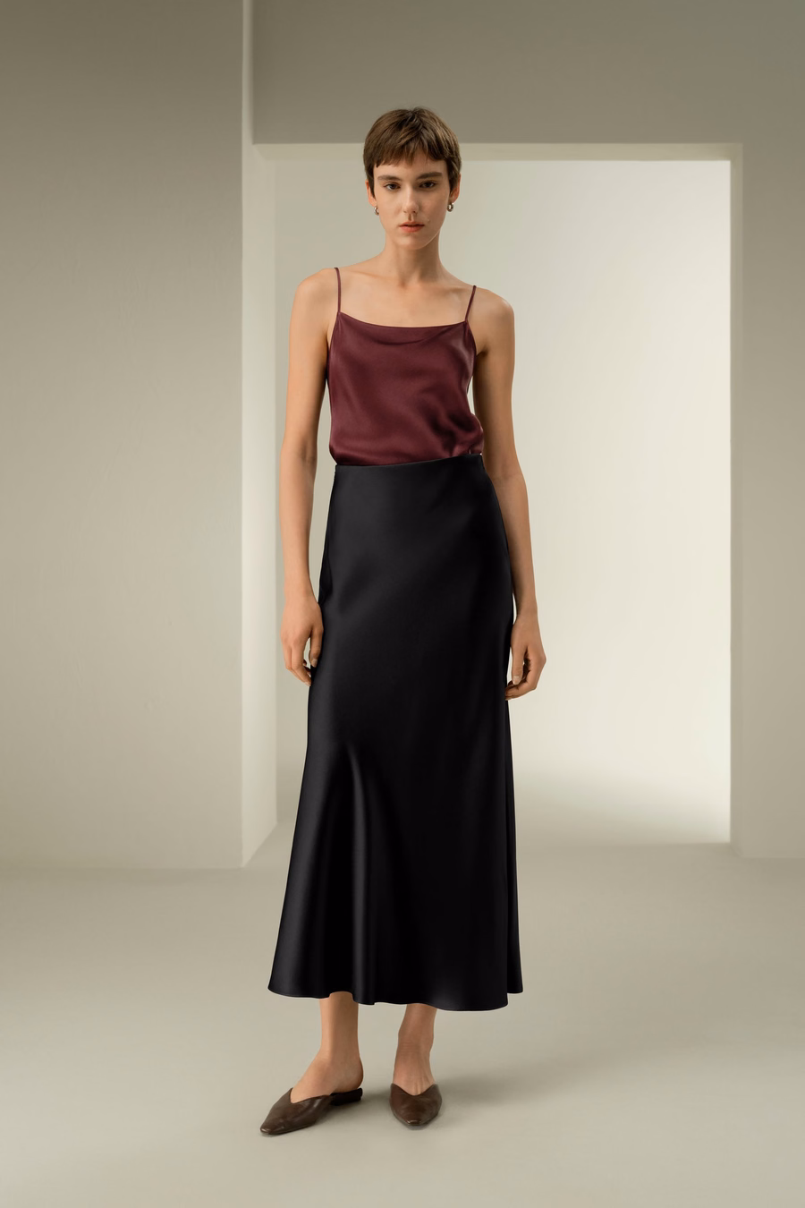 Doppelt-gewebter Seidencharmeuse Maxikleid