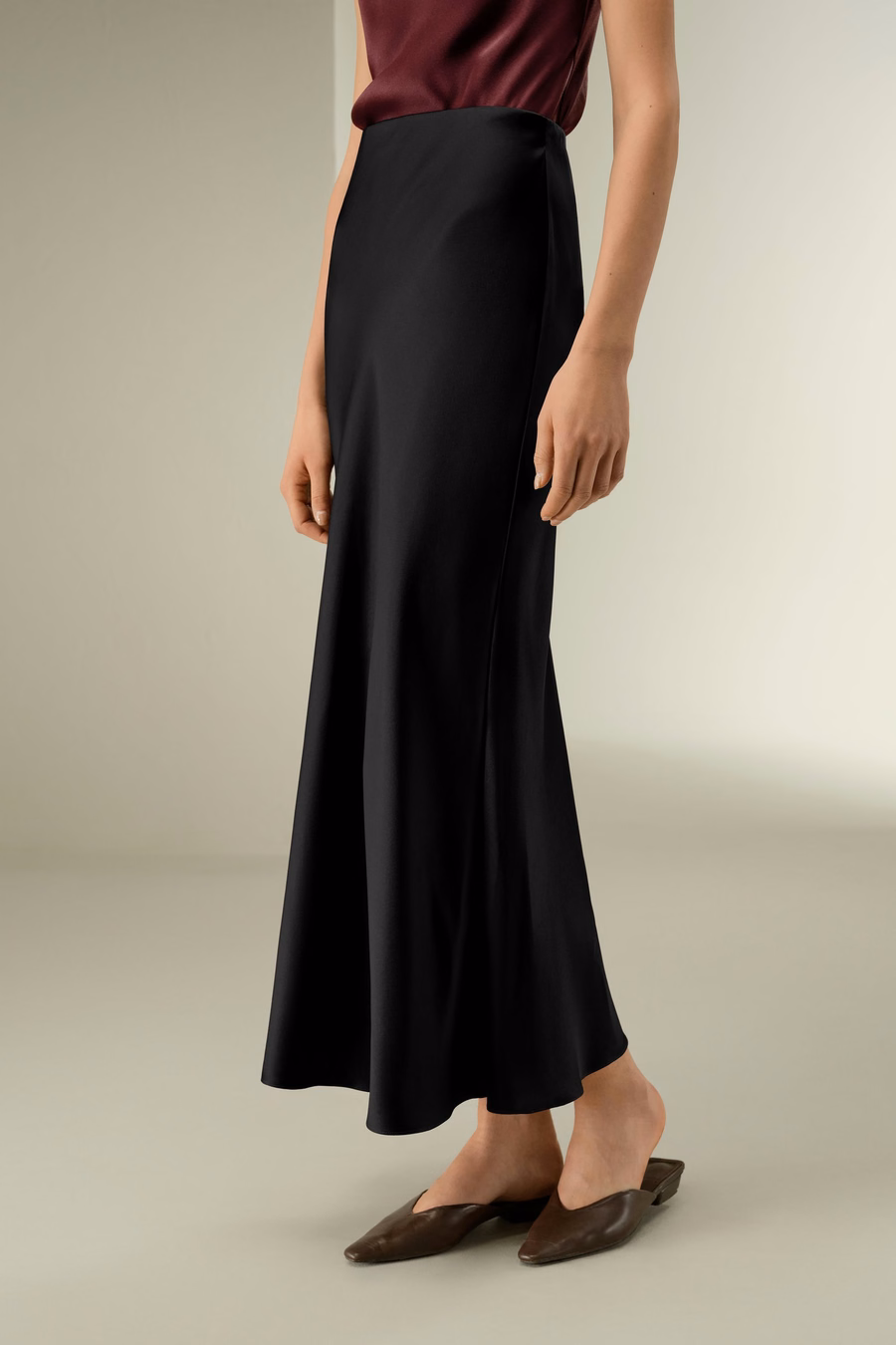 Doppelt-gewebter Seidencharmeuse Maxikleid