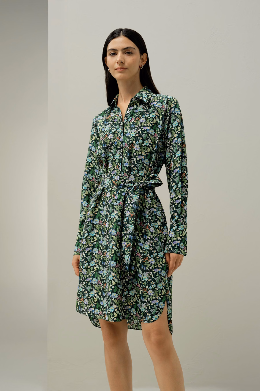 Märchenwald knielanges Hemdkleid - Hergestellt aus Liberty-Stoff