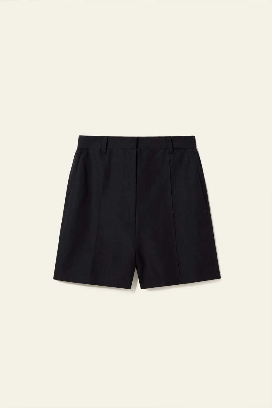 Hochgeschnittene Seiden-Leinen-Shorts