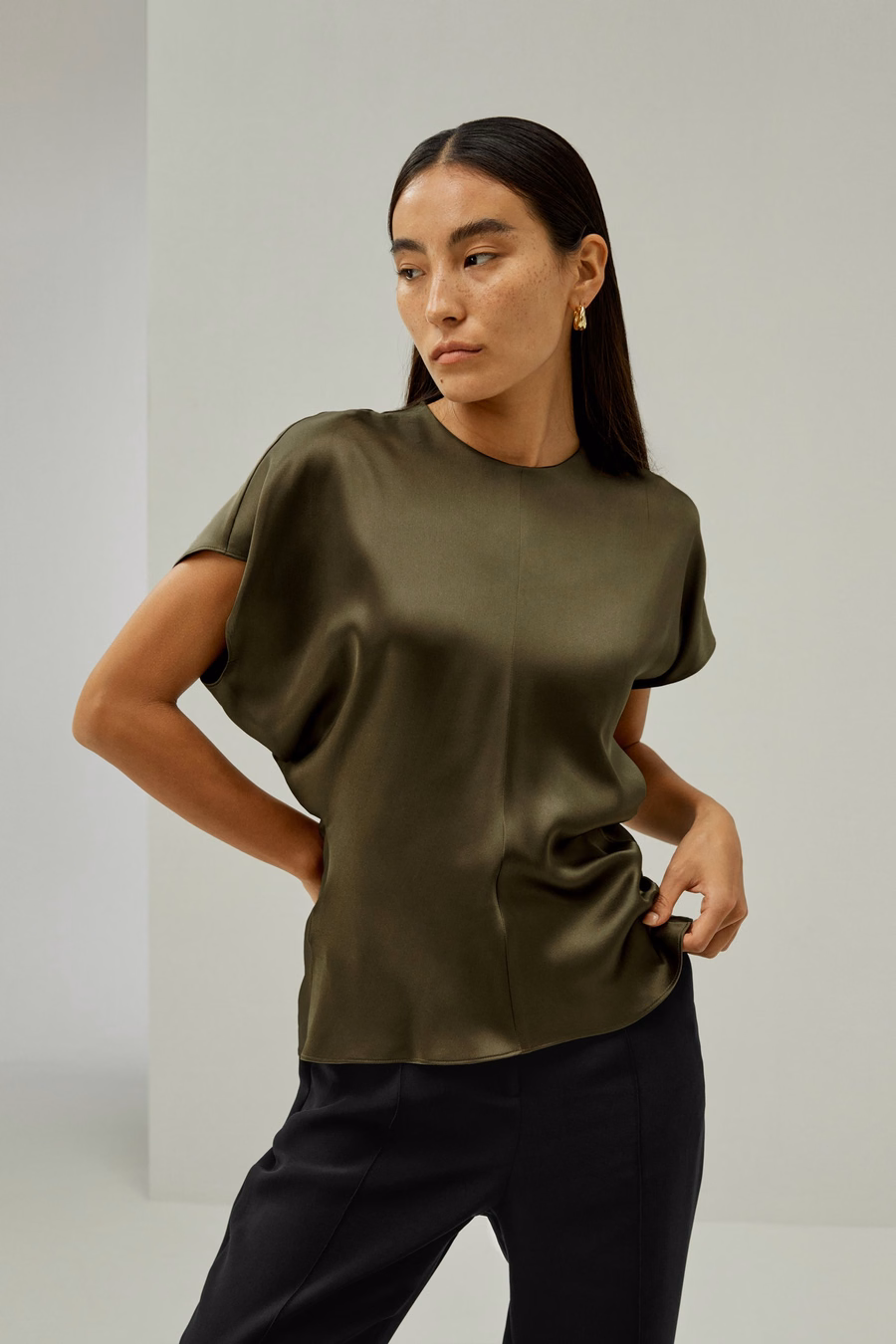 Kurzes Batwing-Ärmel Seiden-Top
