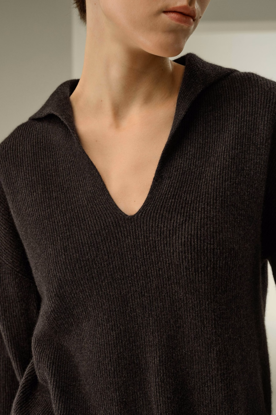 Gestrickter Kaschmir-Polo-Pullover