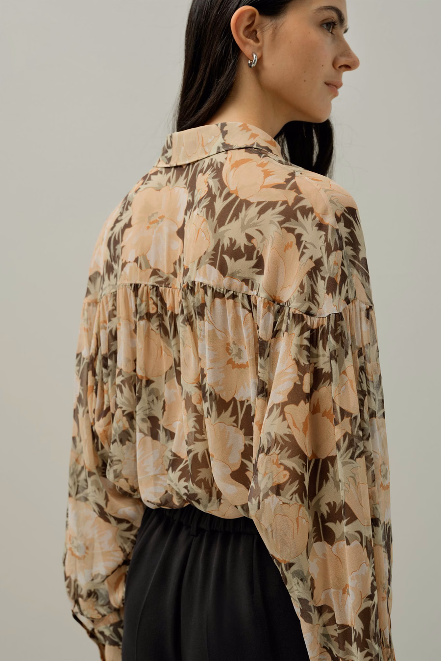 Poppy Parade Seidenbluse - Hergestellt aus Liberty-Stoff