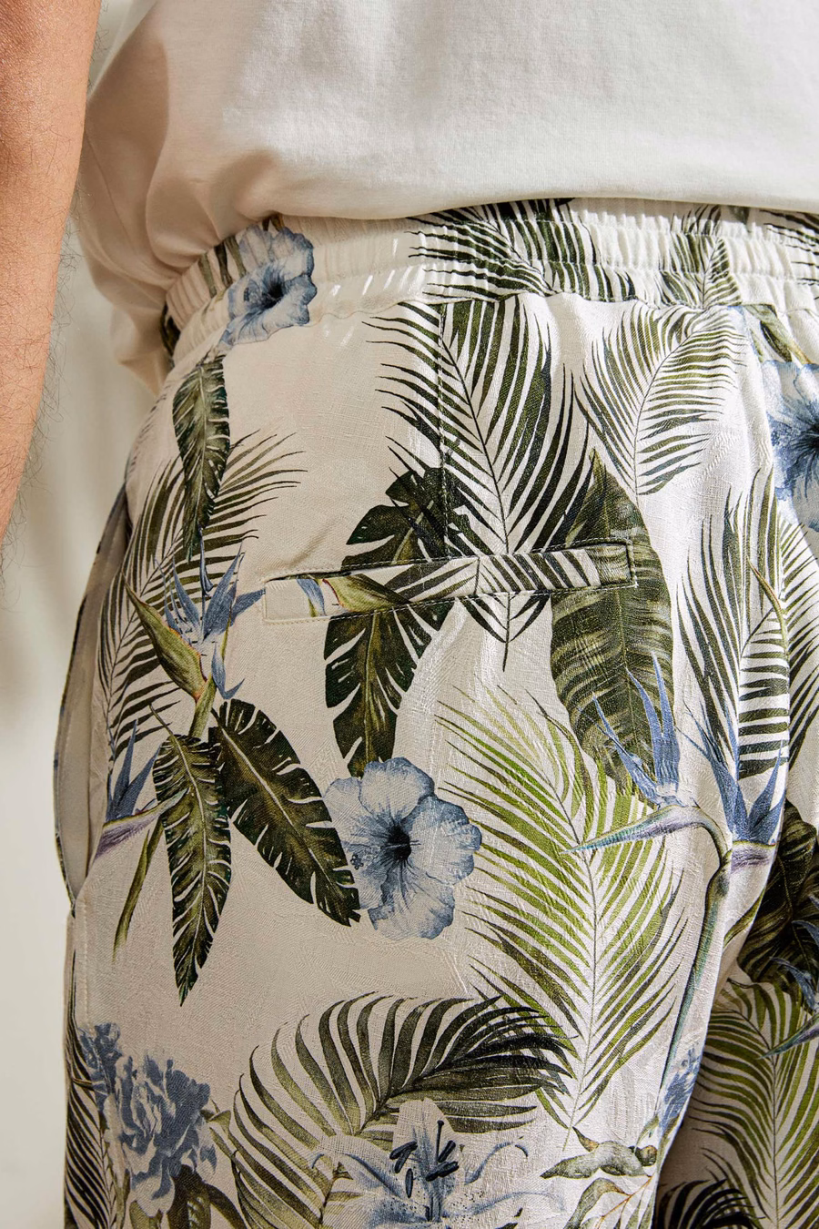Hawaiian Cruise Tropical Shorts