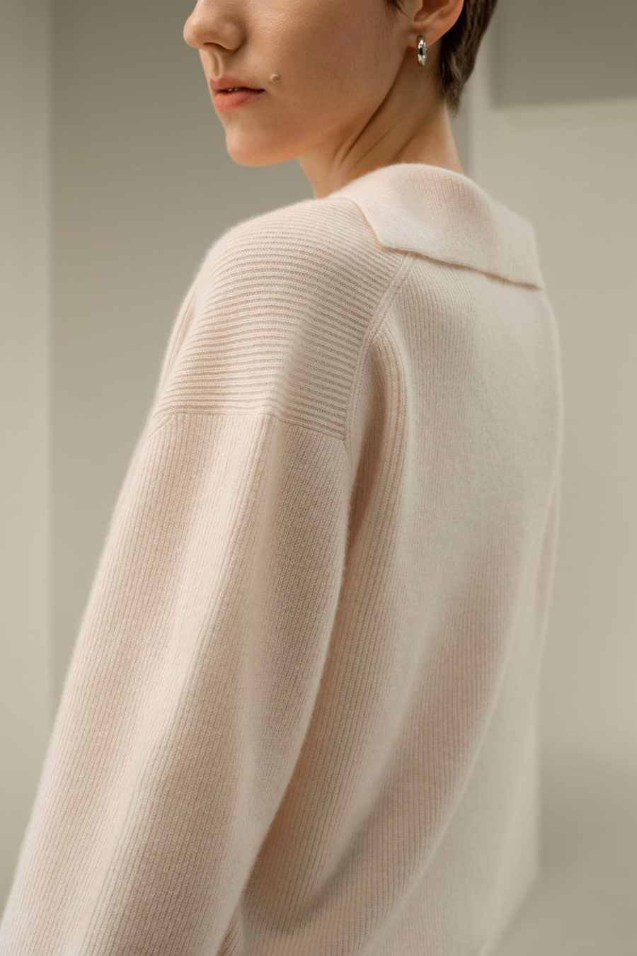 Gestrickter Kaschmir-Polo-Pullover