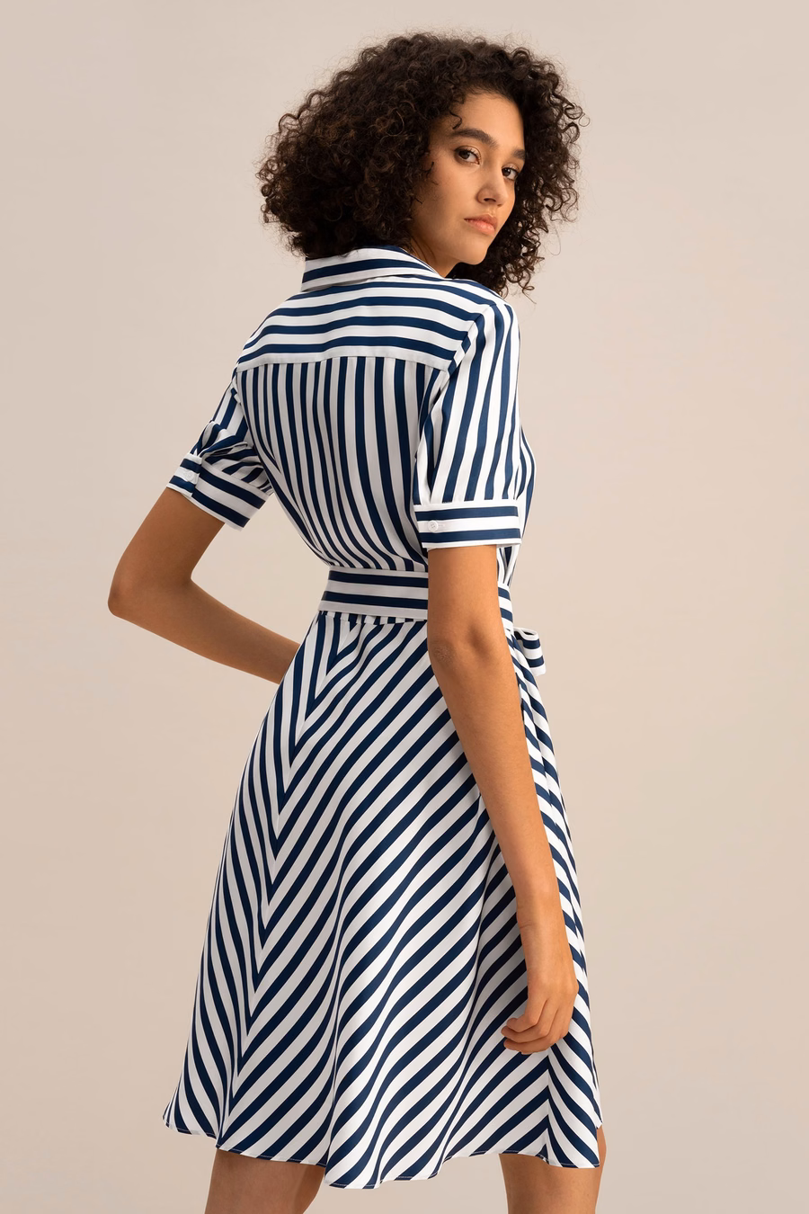 Amalfi Stripe Seidenhemdkleid mit Gürtel