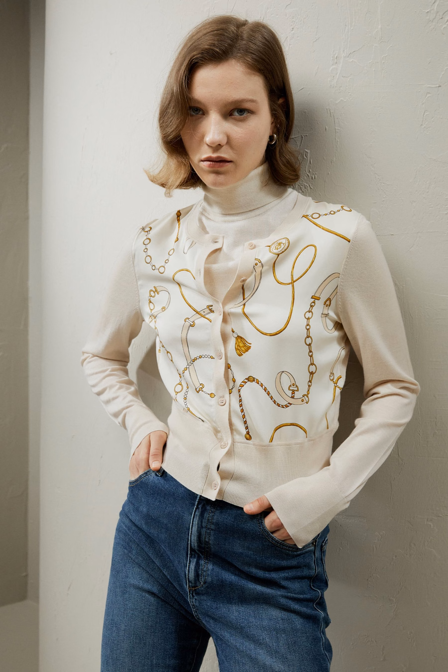Merinowolle Cardigan mit Louisville Seidenfront
