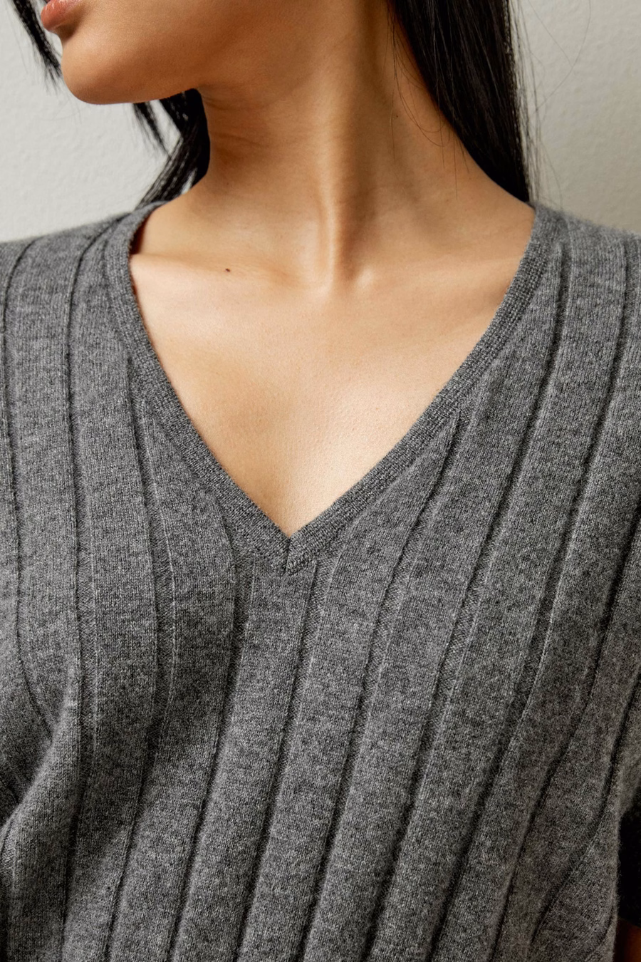 V-Ausschnitt Cashmere T-Shirt