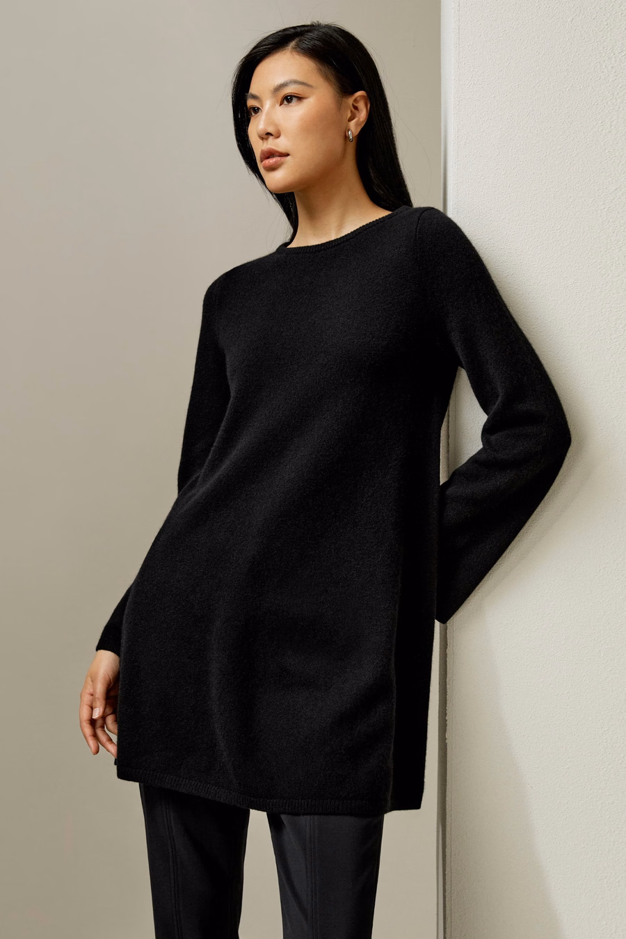 Mittellanger Kaschmir-Pullover