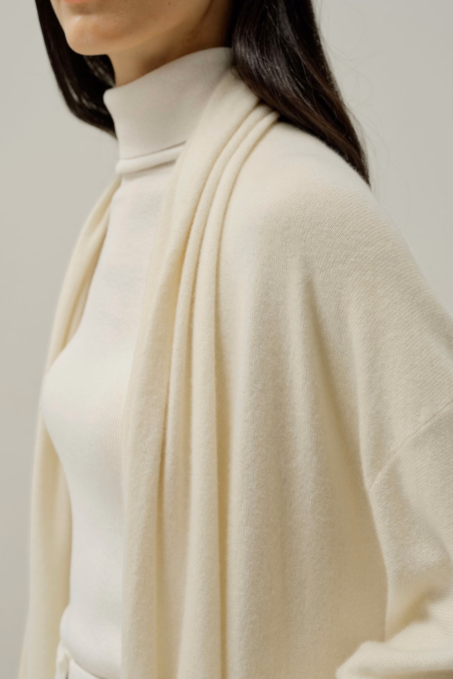 Wadenlanger Kaschmir-Cardigan