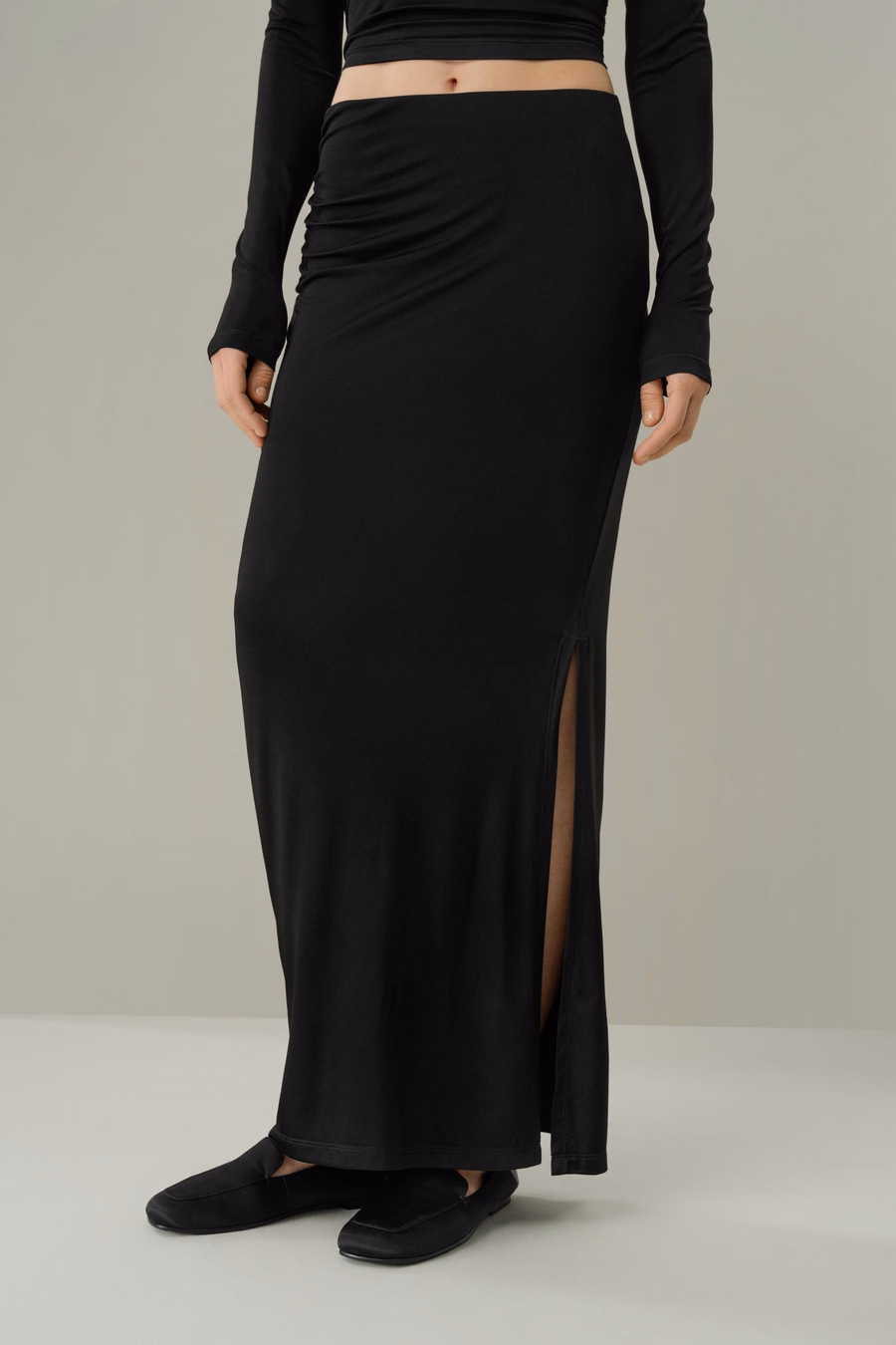 Seidenbreeze-Jersey-Slim-Fit-Maxikleid